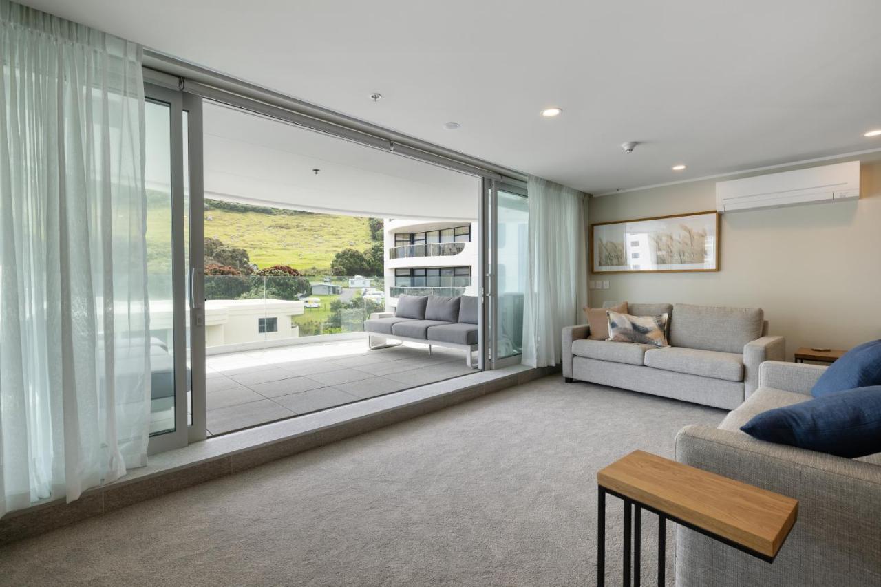 Spacious Oceanside Oasis Mount Maunganui Exterior photo